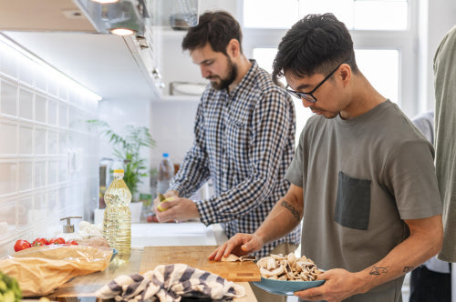 Collaborations Between Chefs and Entomologists in Developing Ant-Based Recipes